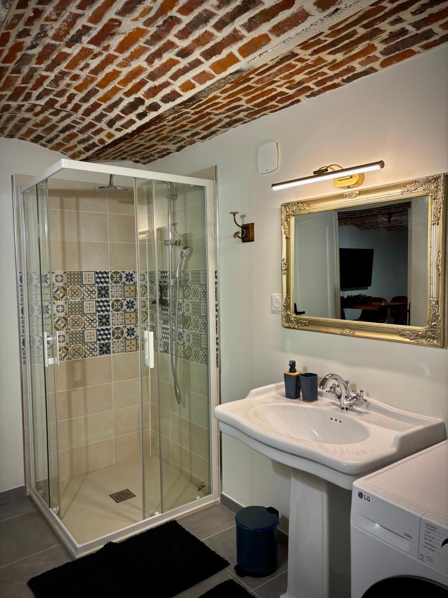 Le Domaine Du Castel Bed & Breakfast Saulzoir Екстериор снимка